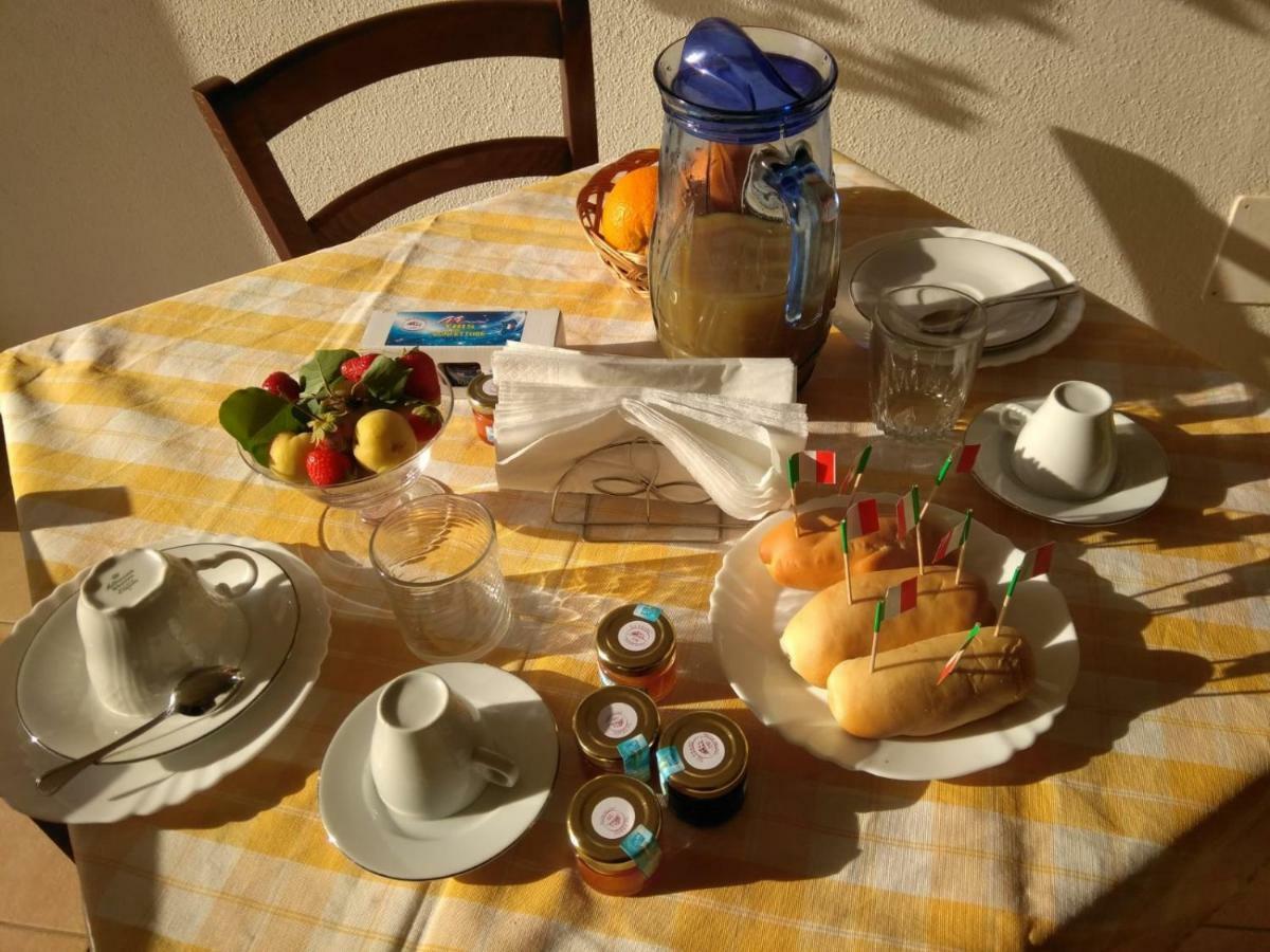 Su Pranu Ξενοδοχείο Onifai Εξωτερικό φωτογραφία
